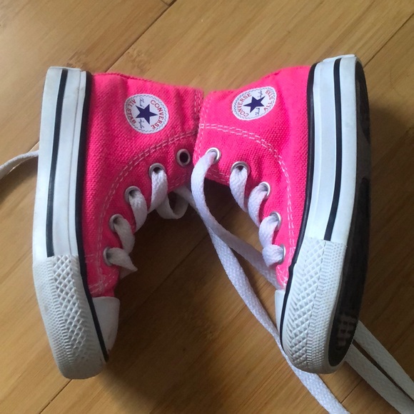 Pink high top converse - Picture 2 of 4